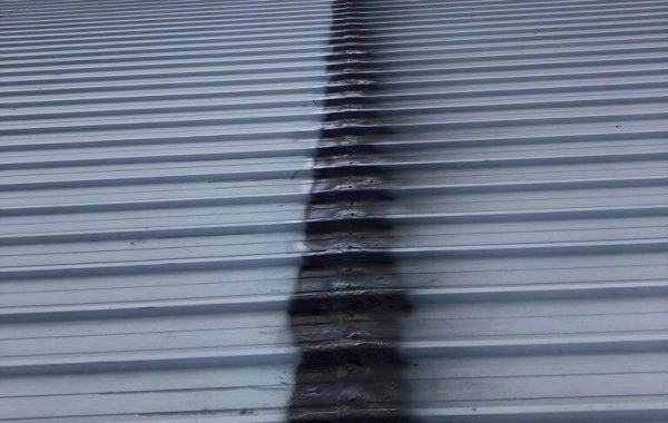 Stalen dak liquid rubber
